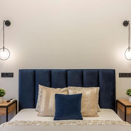 Exclusive New York Residence In The Heart Of ブダペスト エクステリア 写真